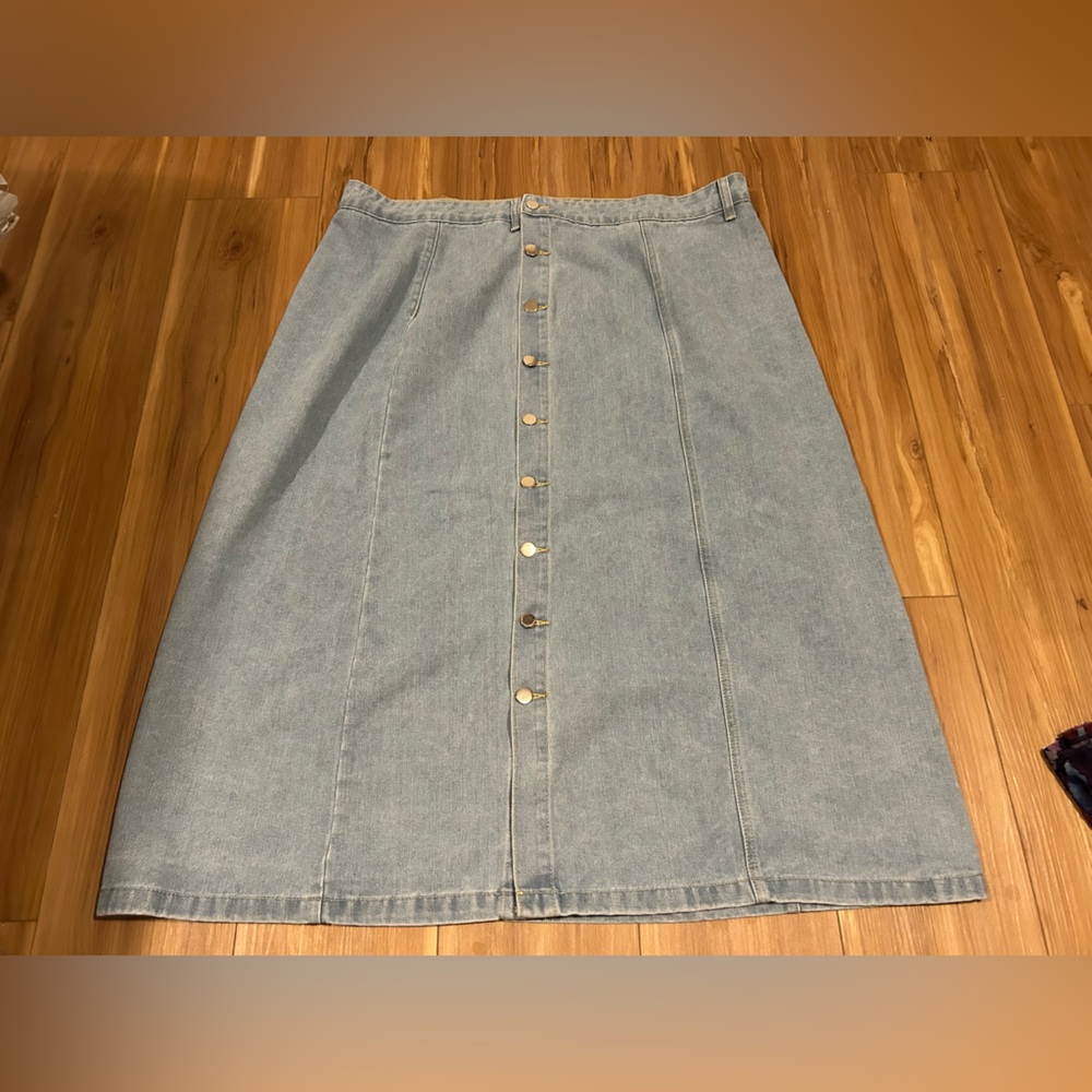 Button Down Maxi Denim Light Wash Skirt Size 4XL